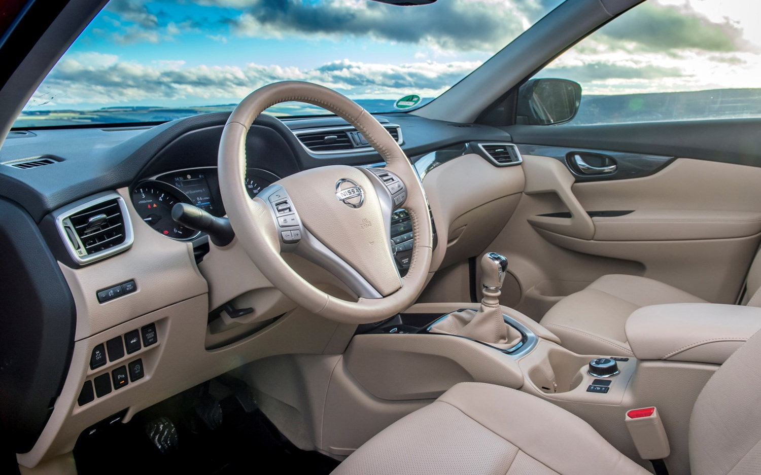 Comparison - Jaguar F-Pace Premium 2017 - vs - Volvo XC60 ...